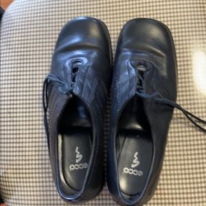 Ecco lace up shoes
